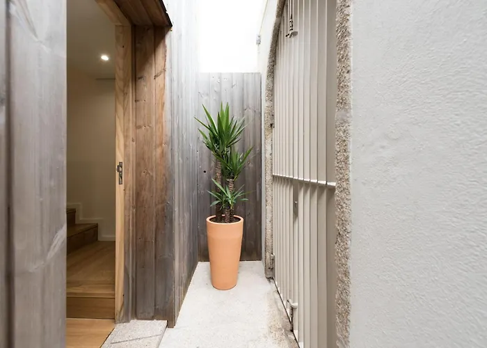 Agapestay Family House