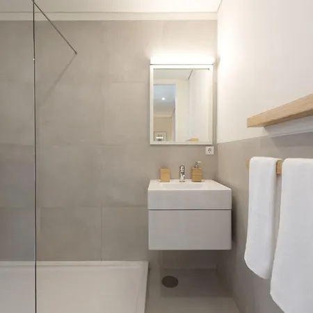 Agapestay Family House